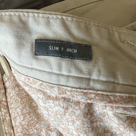 Bonobos Mens Khaki Shorts Slim Fit 9 Inch Inseam Size 30 - Picture 3 of 4